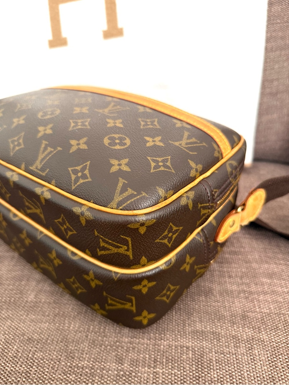 Authentic Louis Vuitton Reporter PM unisex messenger crossbody bag monogram LV - Picture 13 of 16